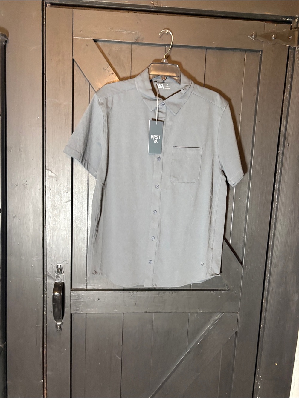 VRST Men's Short-Sleeve Casual Button-Down Shirt in Gray
